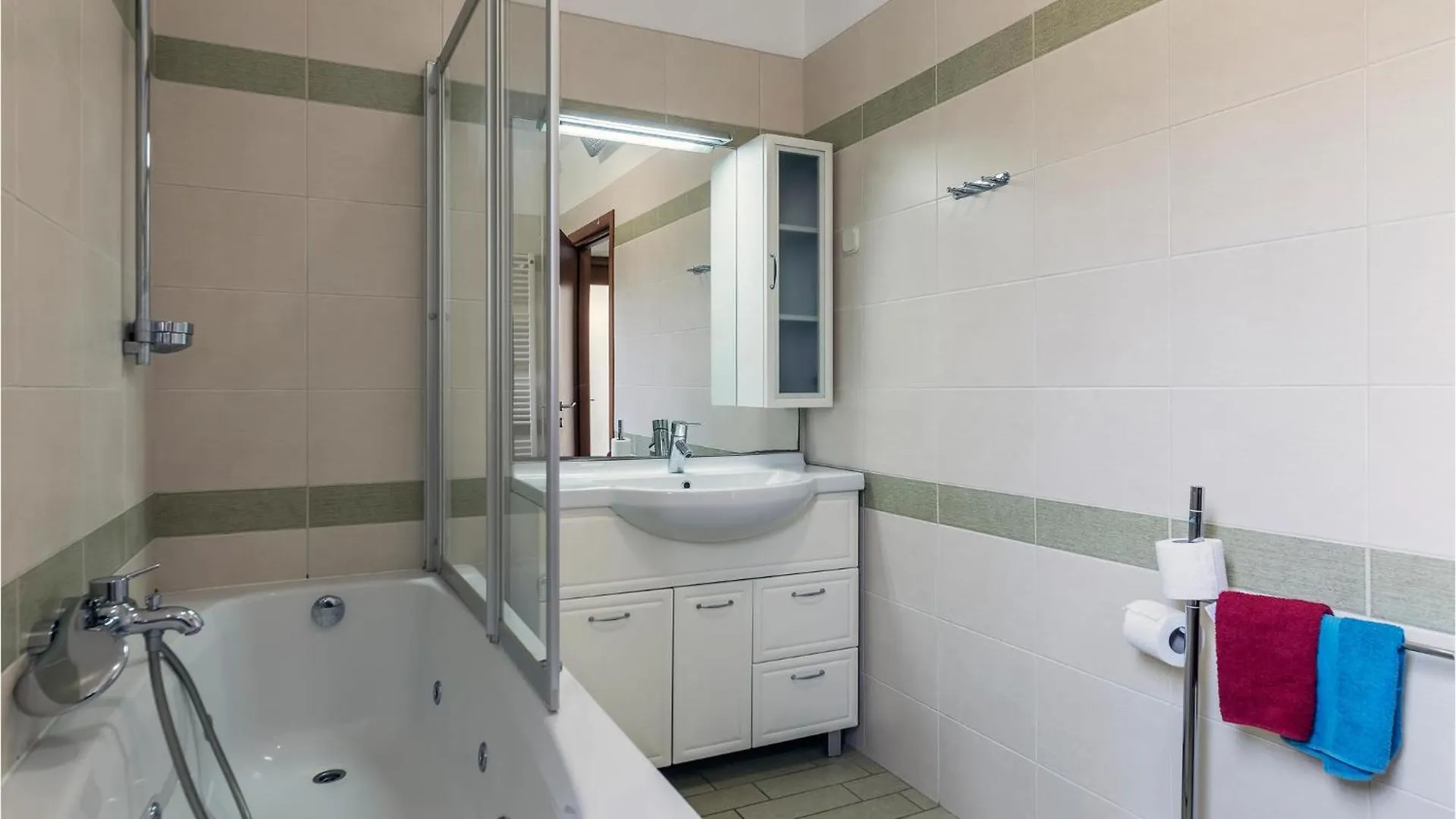 Gorgeous Apartment In Pula With Wifi