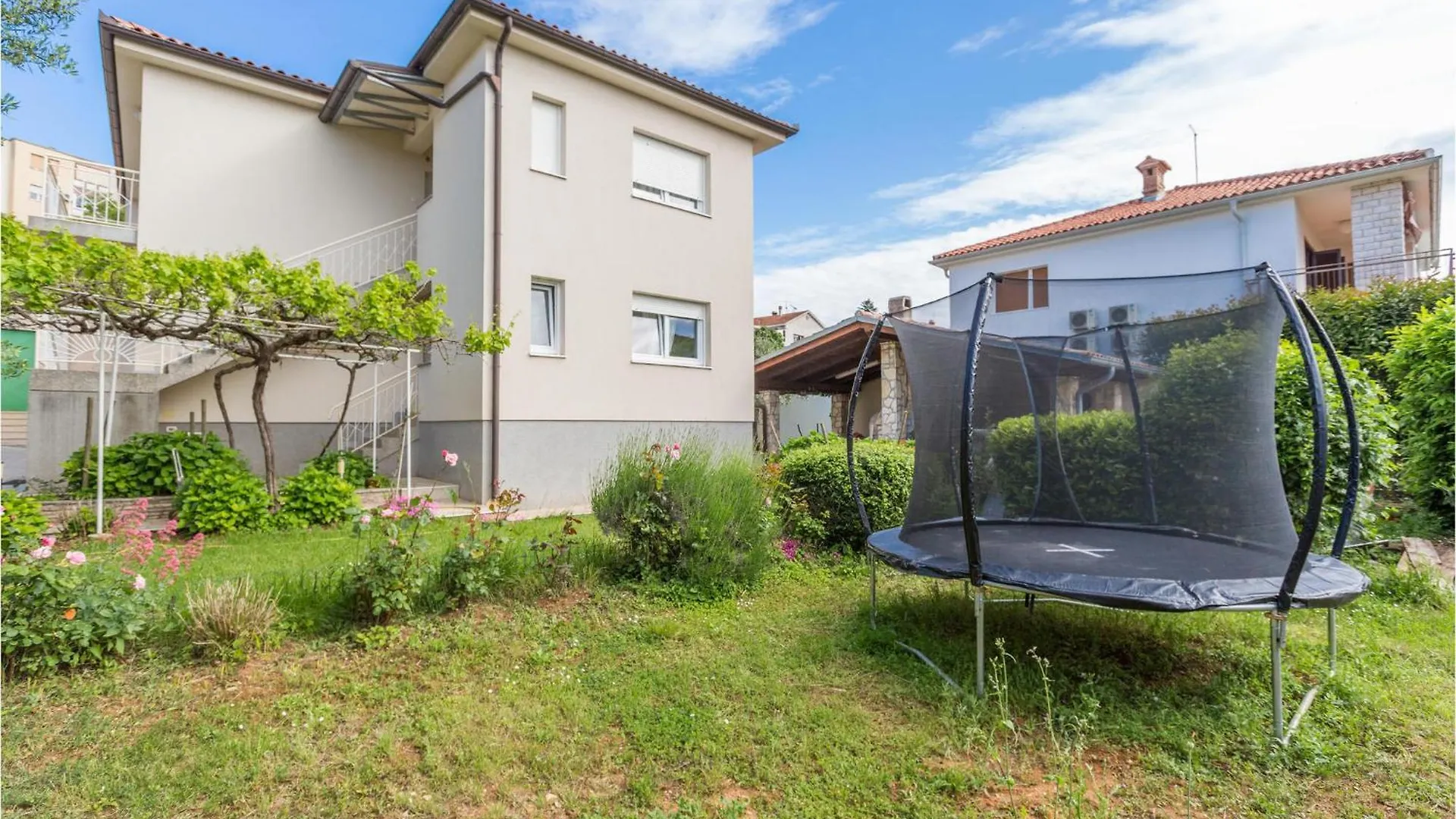 Gorgeous Apartment In Pula With Wifi